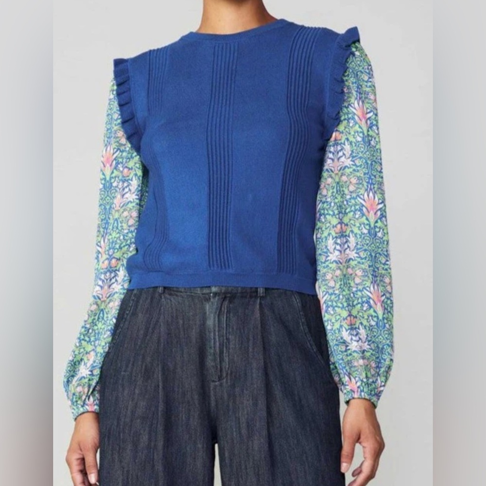 Current air spring floral contrast sleeve top royal blue, shiny green floral